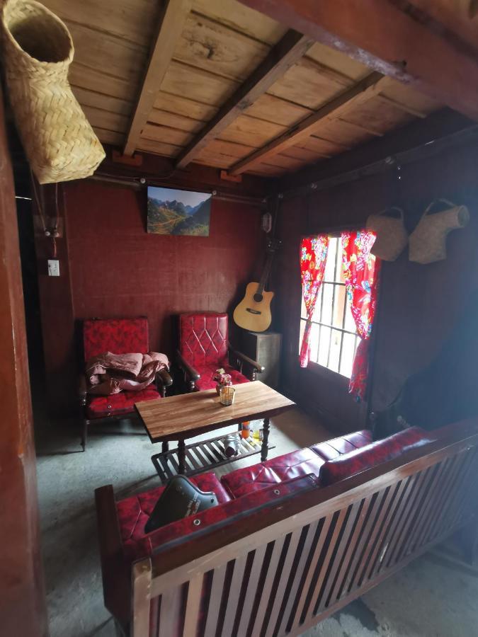 Lo Lo Homestay & Cafe Meo Vac Exteriör bild