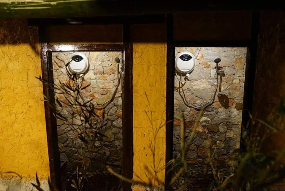 Lo Lo Homestay & Cafe Meo Vac Exteriör bild