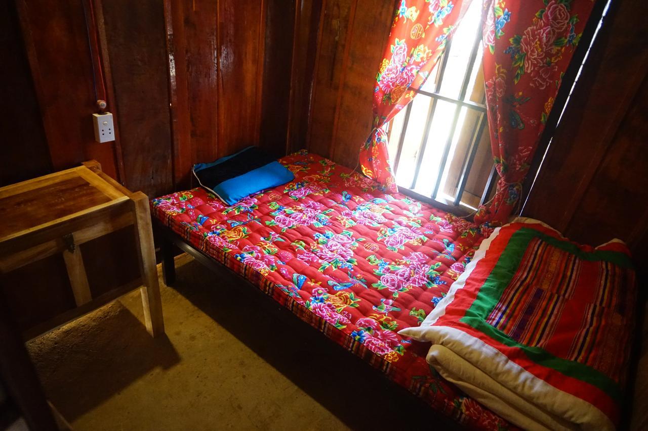 Lo Lo Homestay & Cafe Meo Vac Exteriör bild